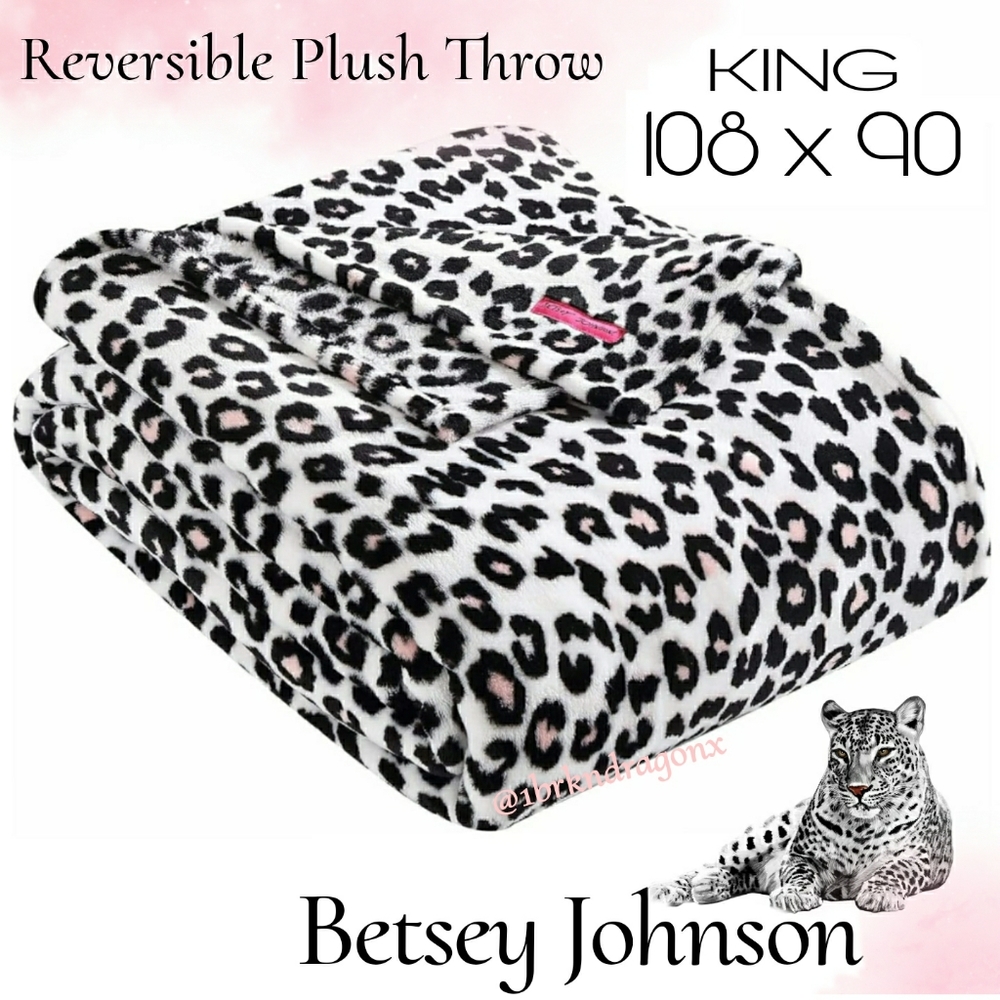 NWT Ultra Soft Plush Snow Leopard Blanket Throw Betsey Johnson King Oversized